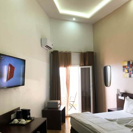 Imagen de la habitación del Hotel H&ocirc;tel Colonia. Foto 2