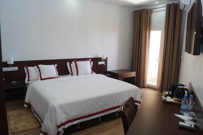 Imagen de la habitación del Hotel H&ocirc;tel Colonia. Foto 14