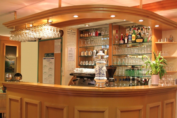 Imagen del bar/restaurante del Hotel H&ocirc;tel Compostelle. Foto 10