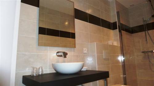 Imagen de la habitación del Hotel H&ocirc;tel Concorde, RODEZ. Foto 15