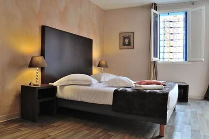 Imagen de la habitación del Hotel H&ocirc;tel Cortie. Foto 13