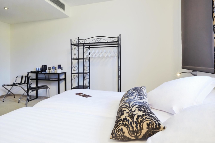 Imagen de la habitación del Hotel H&ocirc;tel Cyano Fr&eacute;jus-Saint Rapha&euml;l. Foto 10