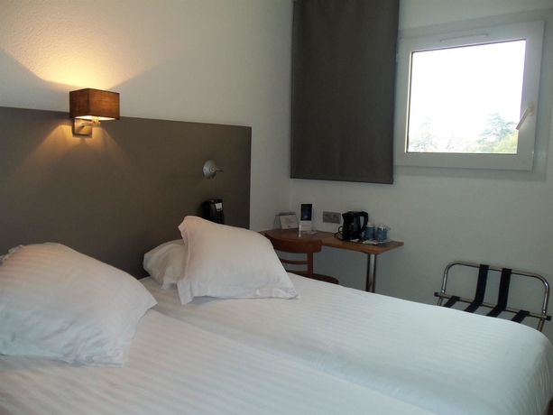 Imagen de la habitación del Hotel H&ocirc;tel Cyano Fr&eacute;jus-Saint Rapha&euml;l. Foto 12