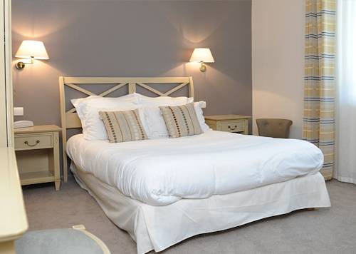 Imagen de la habitación del Hotel Hôtel D'angleterre, Pirineo Francés. Foto 6