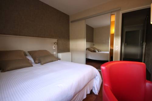 Imagen de la habitación del Hotel H&ocirc;tel D'arcins. Foto 3
