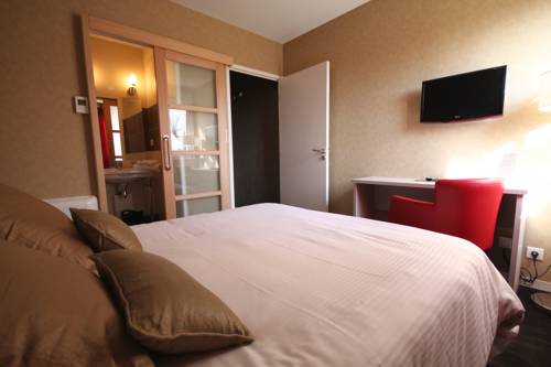 Imagen de la habitación del Hotel H&ocirc;tel D'arcins. Foto 7