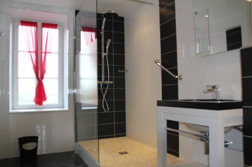 Imagen de la habitación del Hotel H&ocirc;tel D'argouges. Foto 16