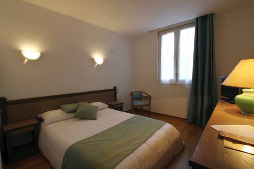 Imagen de la habitación del Hotel Hôtel De France, Castelnaudary. Foto 8