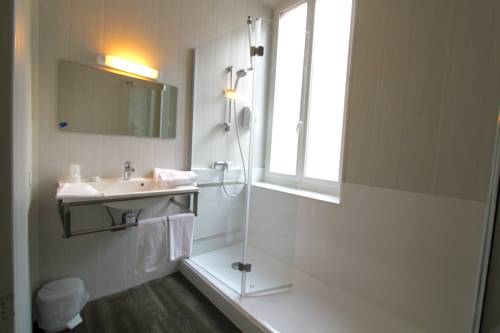 Imagen de la habitación del Hotel Hôtel De France, Castelnaudary. Foto 11
