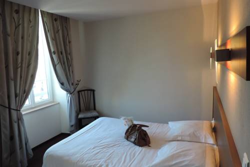 Imagen de la habitación del Hotel H&ocirc;tel De France, Espalion. Foto 3