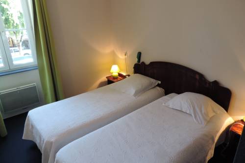Imagen de la habitación del Hotel H&ocirc;tel De France, Espalion. Foto 10