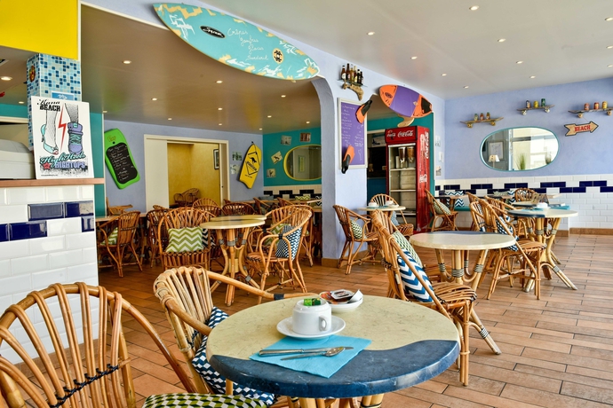 Imagen del bar/restaurante del Hotel Hôtel De France, Mimizan. Foto 4