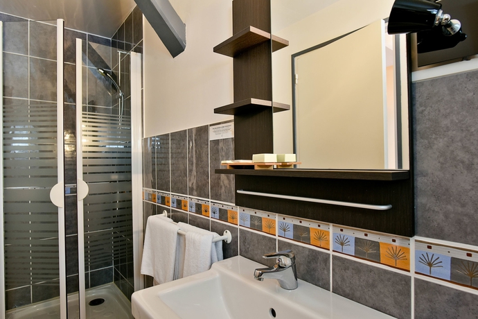 Imagen de la habitación del Hotel Hôtel De France, Mimizan. Foto 16