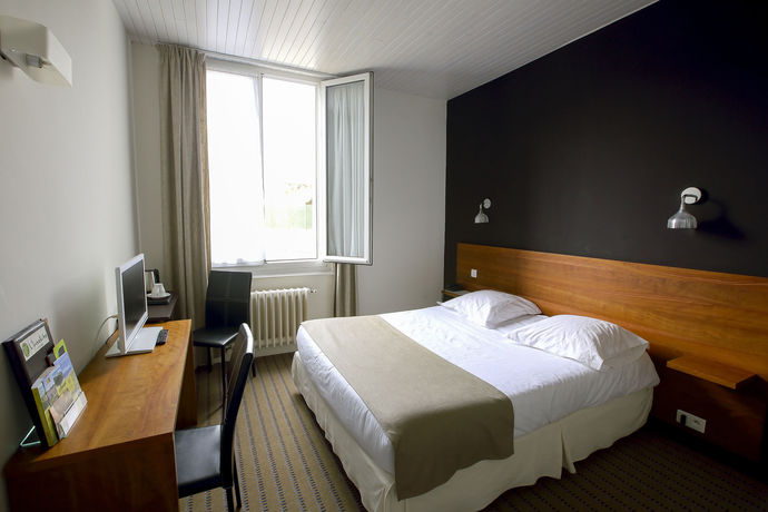 Imagen de la habitación del Hotel H&ocirc;tel De France, Ploar&eacute;. Foto 11