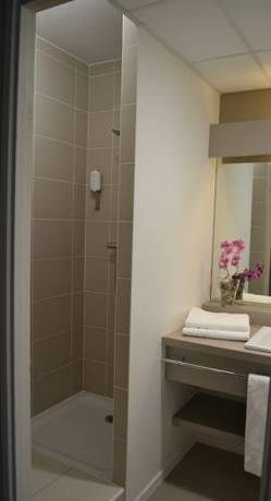 Imagen de la habitación del Hotel H&ocirc;tel De Guyenne. Foto 6