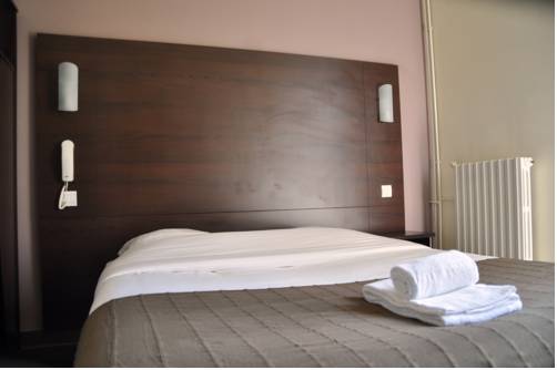 Imagen de la habitación del Hotel H&ocirc;tel De La Beauronne, Chancelade. Foto 5