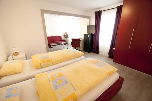 Imagen de la habitación del Hotel H&ocirc;tel De La Gare, Saignel&eacute;gier. Foto 2