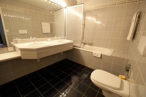 Imagen de la habitación del Hotel H&ocirc;tel De La Gare, Saignel&eacute;gier. Foto 3
