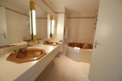 Imagen de la habitación del Hotel H&ocirc;tel De La Gare, Saignel&eacute;gier. Foto 4