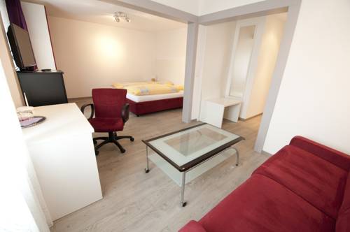 Imagen de la habitación del Hotel H&ocirc;tel De La Gare, Saignel&eacute;gier. Foto 9