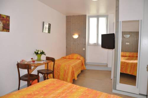 Imagen de la habitación del Hotel H&ocirc;tel De La Grotte. Foto 4