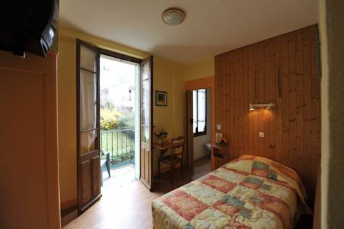 Imagen de la habitación del Hotel H&ocirc;tel De La Grotte. Foto 6