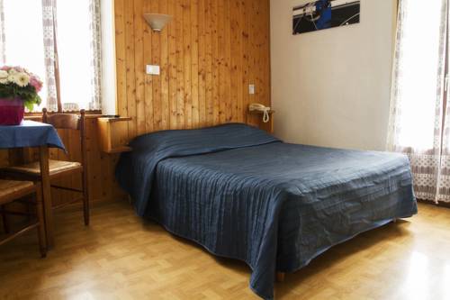 Imagen de la habitación del Hotel H&ocirc;tel De La Grotte. Foto 12