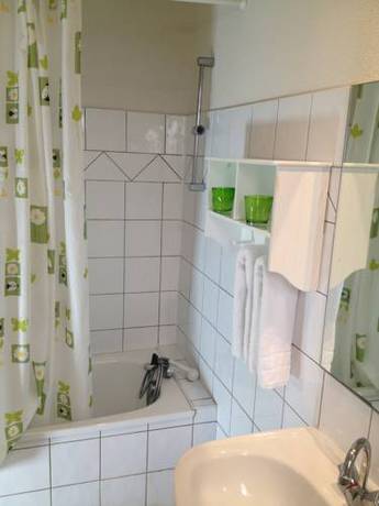 Imagen de la habitación del Hotel H&ocirc;tel De La Mer, LA CROIX VALMER . Foto 3