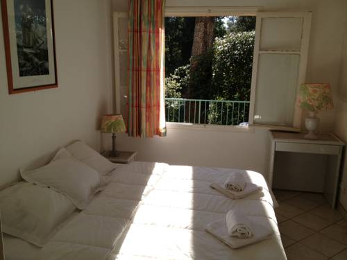Imagen de la habitación del Hotel H&ocirc;tel De La Mer, LA CROIX VALMER . Foto 11