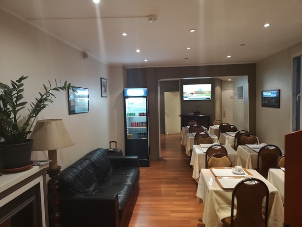 Imagen del bar/restaurante del Hotel Hôtel De La Perdrix Rouge. Foto 2