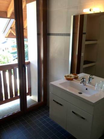 Imagen de la habitación del Hotel Hôtel De La Plage, Evian Les Bains. Foto 3