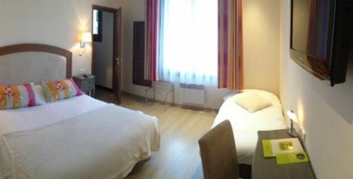 Imagen de la habitación del Hotel Hôtel De La Plage, Evian Les Bains. Foto 5