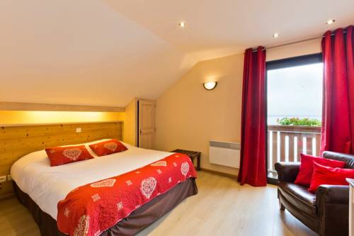 Imagen de la habitación del Hotel Hôtel De La Plage, Evian Les Bains. Foto 8