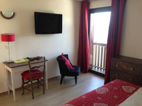 Imagen de la habitación del Hotel Hôtel De La Plage, Evian Les Bains. Foto 13