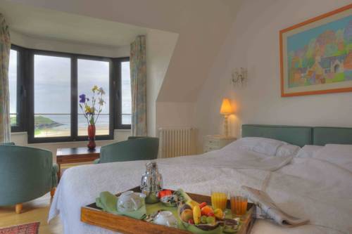 Imagen de la habitación del Hotel H&ocirc;tel De La Plage, Plon&eacute;vez-Porzay. Foto 16