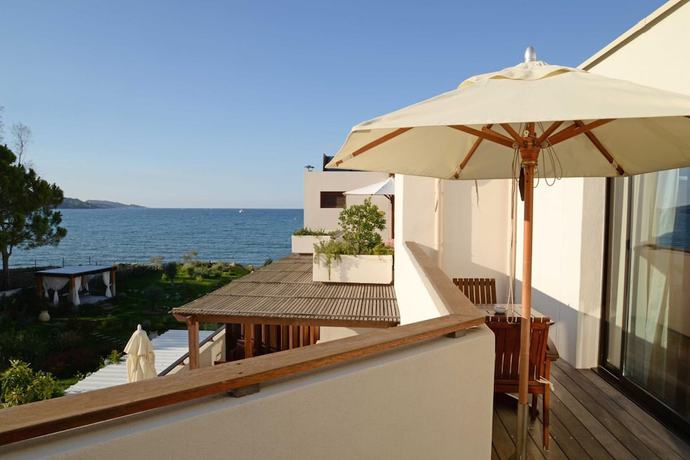 Imagen de la habitación del Hotel H&ocirc;tel De La Roya. Foto 3