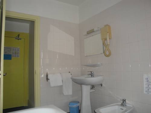 Imagen de la habitación del Hotel H&ocirc;tel De L'europe. Foto 2