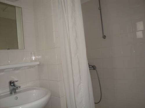 Imagen de la habitación del Hotel H&ocirc;tel De L'europe, VALENCE. Foto 7