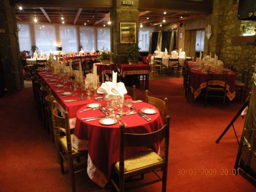 Imagen de la habitación del Hotel H&ocirc;tel De Paris, CHATEL GUYON. Foto 4