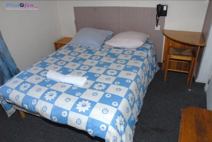 Imagen de la habitación del Hotel H&ocirc;tel Des Arcades, Rouen. Foto 4