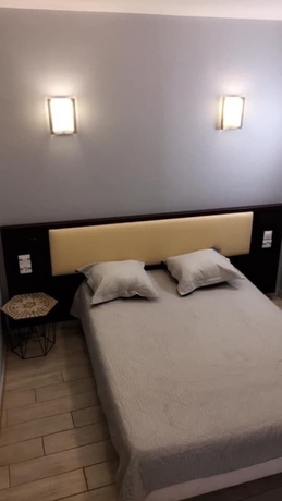 Imagen de la habitación del Hotel H&ocirc;tel Des Arcades, Rouen. Foto 7