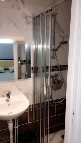 Imagen de la habitación del Hotel H&ocirc;tel Des Arcades, Rouen. Foto 12