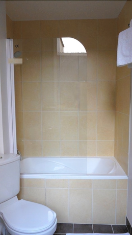 Imagen de la habitación del Hotel Hôtel Des Bains, Maisons alfort. Foto 9