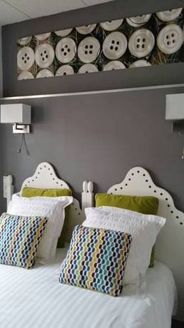 Imagen de la habitación del Hotel H&ocirc;tel Des Causses. Foto 11