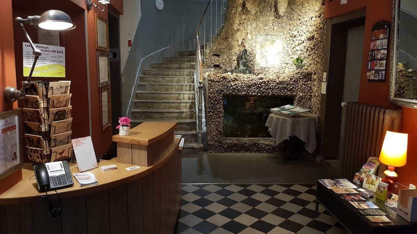 Imagen de los interiores del Hotel H&ocirc;tel Des Deux Forts. Foto 16