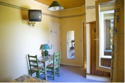 Imagen de la habitación del Hotel H&ocirc;tel Des Lacs. Foto 12