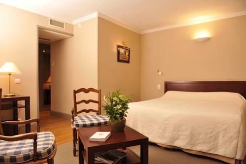 Imagen de la habitación del Hotel H&ocirc;tel Des Pyr&eacute;n&eacute;es, Larroinea. Foto 6