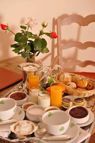 Imagen de la habitación del Hotel H&ocirc;tel Des Pyr&eacute;n&eacute;es, Larroinea. Foto 9
