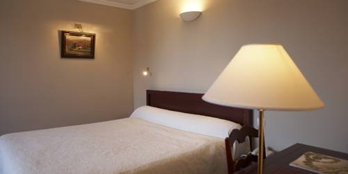 Imagen de la habitación del Hotel H&ocirc;tel Des Pyr&eacute;n&eacute;es, Larroinea. Foto 12