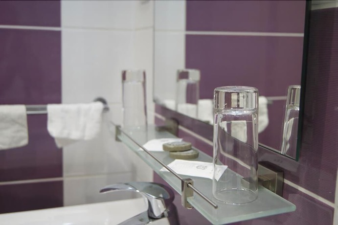 Imagen de la habitación del Hotel H&ocirc;tel Des Vosges, Contrex&eacute;ville. Foto 2